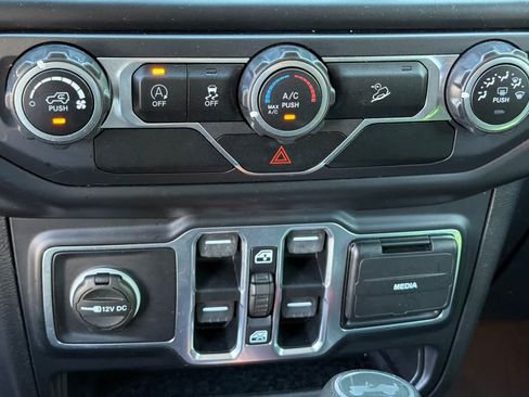 Used 2020 Jeep Wrangler Unlimited Sport S AWD/4WD image 22