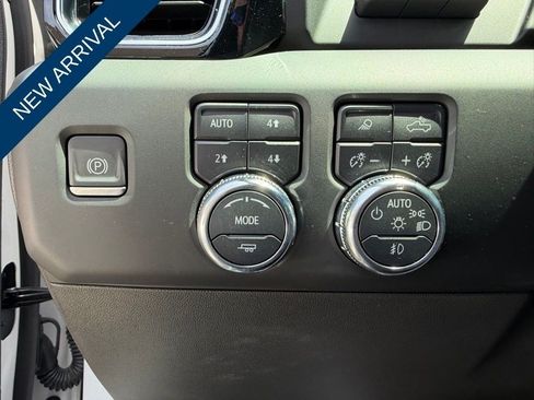 Used 2023 GMC Sierra 1500 Denali Ultimate AWD/4WD image 12