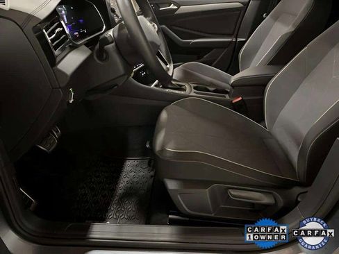 Used 2025 Volkswagen Jetta Sport image 65