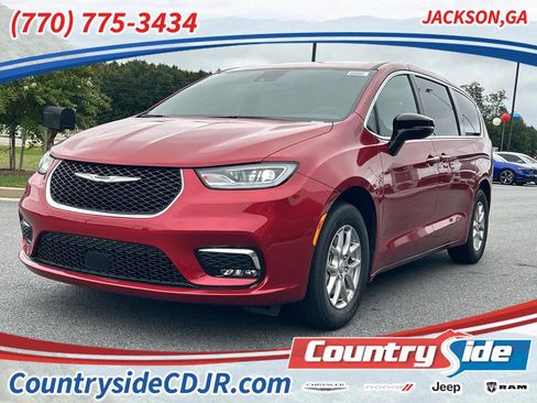 New 2026 Chrysler Pacifica Select image 1