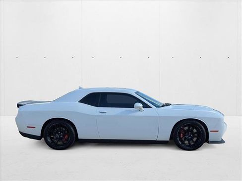 Used 2023 Dodge Challenger SRT Hellcat w/ Driver Convenience Group image 4