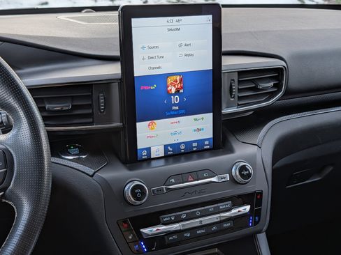 Used 2020 Ford Explorer ST w/ Premium Technology Package image 17