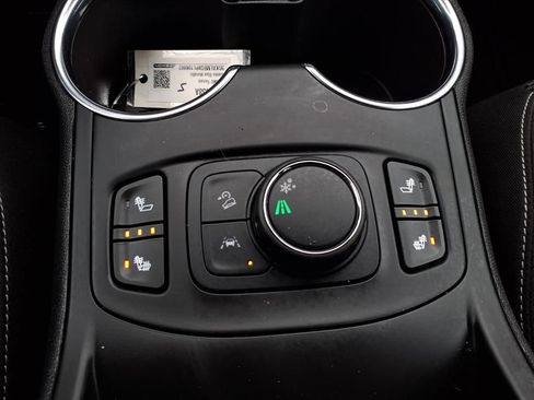 Certified 2023 GMC Terrain SLE w/ Driver Convenience Package image 14