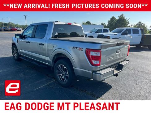 Used 2021 Ford F150 XL w/ STX Appearance Package RWD image 3