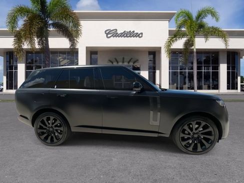 Used 2023 Land Rover Range Rover SE AWD/4WD image 16