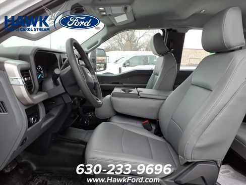 Used 2024 Ford F550 2WD SuperCab Super Duty image 24