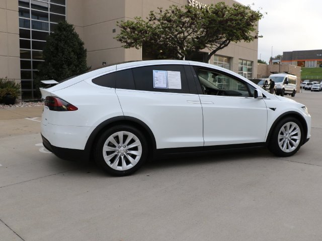 Used 2017 Tesla Model X 75D AWD/4WD image 7