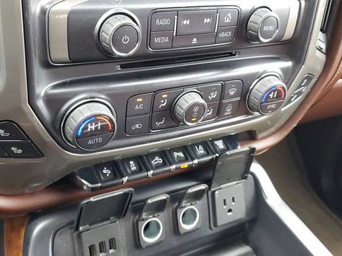 Certified 2015 Chevrolet Silverado 2500 High Country w/ Duramax Plus Package AWD/4WD image 27