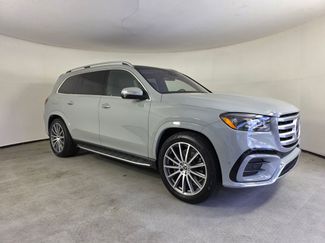New 2026 Mercedes-Benz GLS 580 4MATIC video 1