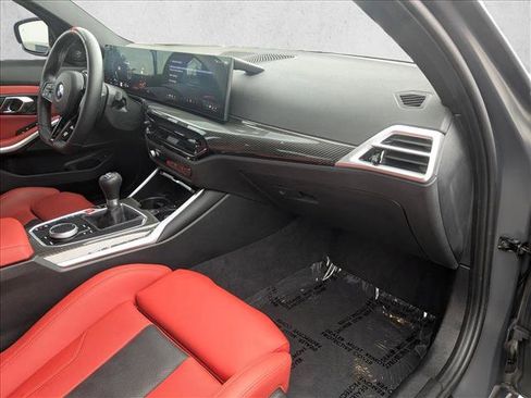 Used 2025 BMW M3 image 21