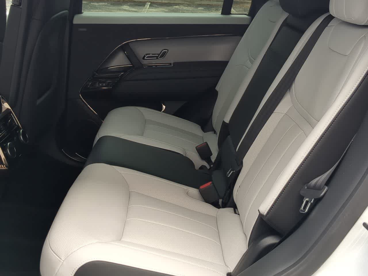 Certified 2025 Land Rover Range Rover Sport Dynamic SE AWD/4WD image 21