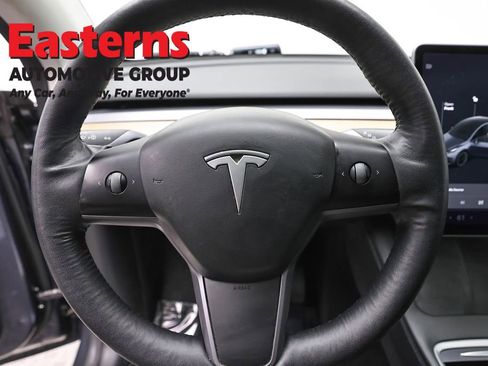 Used 2021 Tesla Model Y Long Range AWD/4WD image 10