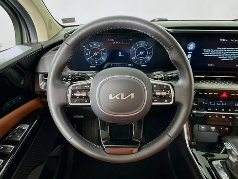 Used 2024 Kia Carnival SX Prestige FWD image 11