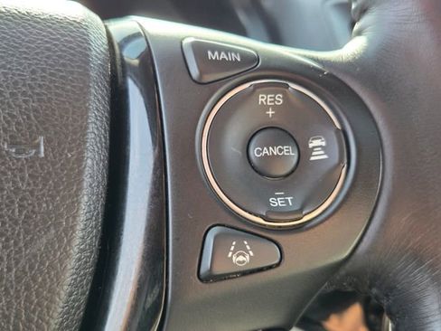 Used 2017 Honda Pilot Touring image 37