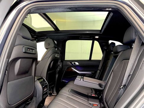 Used 2022 BMW X5 xDrive40i w/ Premium Package image 21