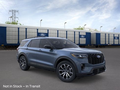 New 2026 Ford Explorer ST-Line RWD image 7