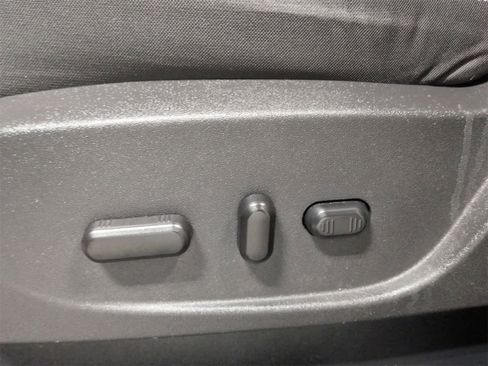 Used 2018 Ford Escape SE w/ SE Sync 3 Package image 17