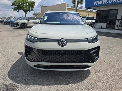 New 2026 Volkswagen Tiguan SEL R-Line image 2