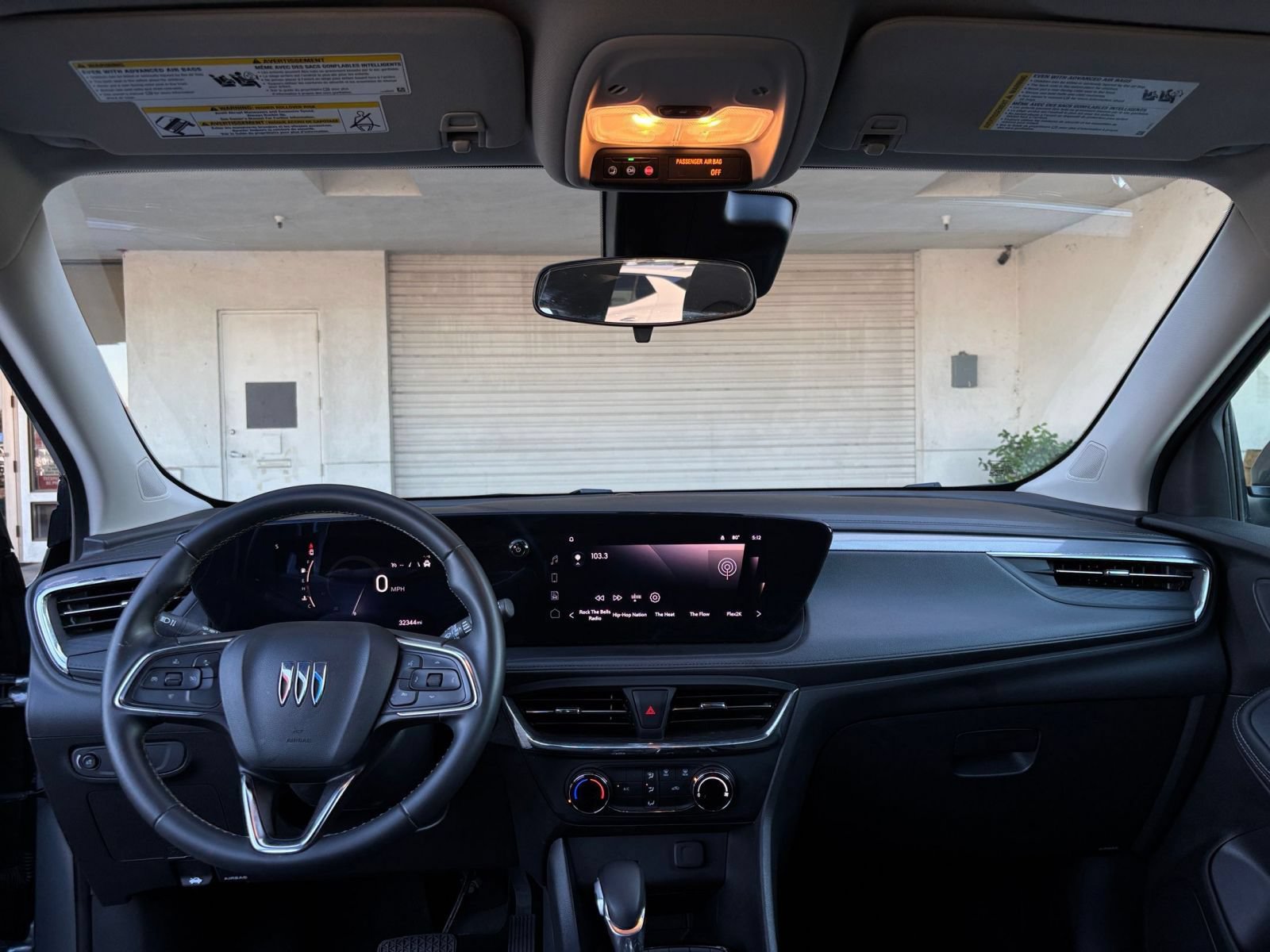 Used 2025 Buick Encore GX Preferred AWD/4WD image 32