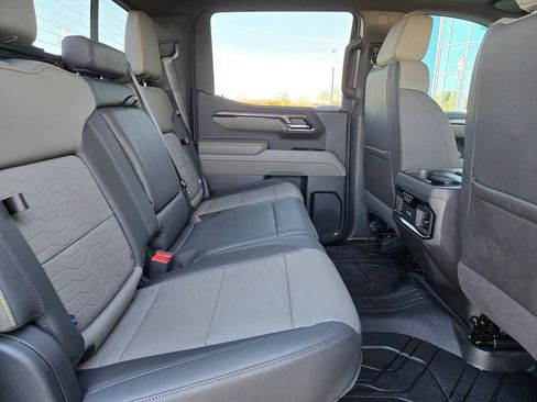 Used 2025 Chevrolet Silverado 1500 ZR2 w/ Technology Package AWD/4WD image 25