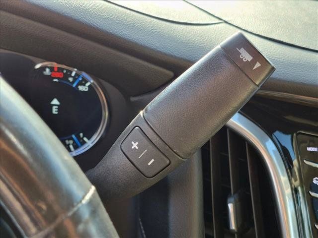 Used 2020 Cadillac Escalade Luxury RWD image 11
