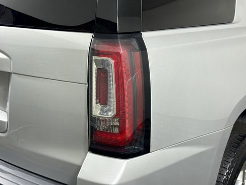 Used 2019 GMC Yukon SLE w/ SLE Value Package image 33