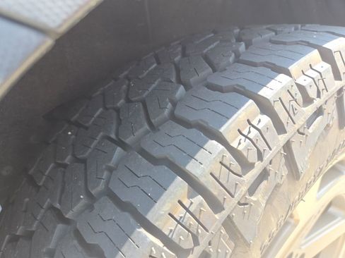 Used 2019 Subaru Crosstrek 2.0i Premium w/ Eyesight System image 5