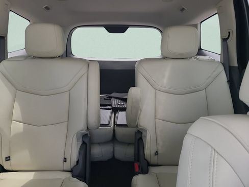 Used 2024 Cadillac XT6 Premium Luxury AWD/4WD image 10