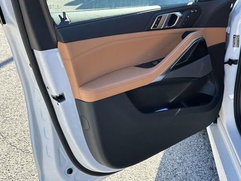 New 2027 BMW X6 xDrive40i w/ Premium Package AWD/4WD image 13