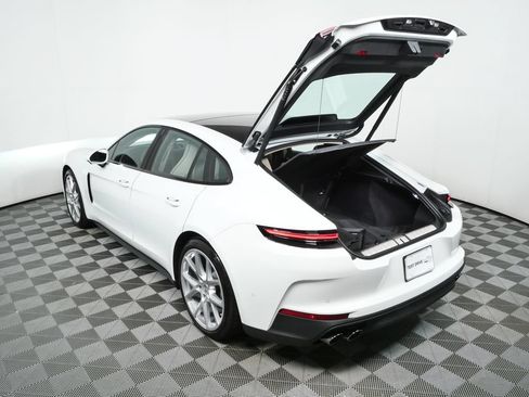 Certified 2026 Porsche Panamera 4 AWD/4WD image 34