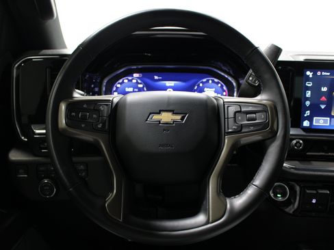 Used 2024 Chevrolet Silverado 2500 High Country w/ Technology Package AWD/4WD image 11