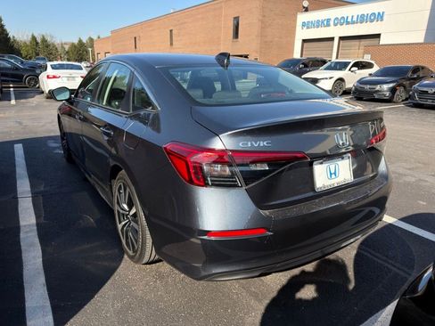 Certified 2023 Honda Civic EX image 2