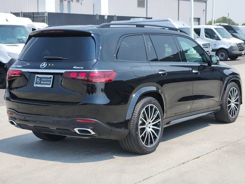Used 2025 Mercedes-Benz GLS 450 4MATIC image 43