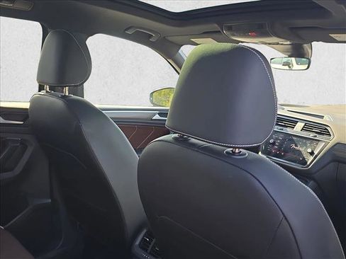 Used 2024 Volkswagen Tiguan SEL R-Line image 21