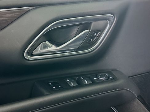 Used 2024 Chevrolet Tahoe LT image 15