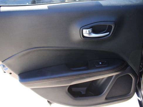 Used 2020 Jeep Compass Limited AWD/4WD image 15