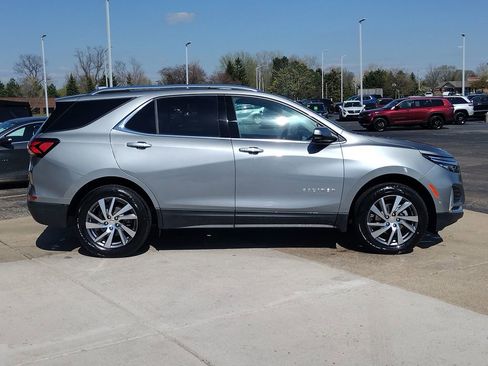 Used 2024 Chevrolet Equinox Premier AWD/4WD image 4