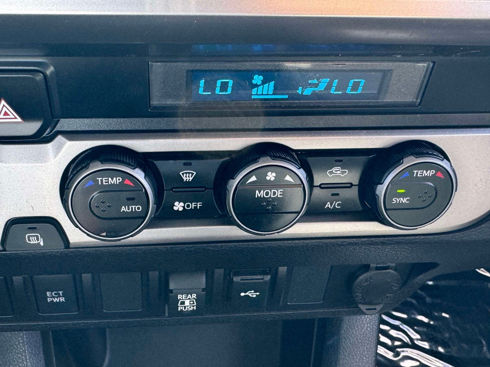 Certified 2023 Toyota Tacoma SR5 w/ Technology Package AWD/4WD image 30