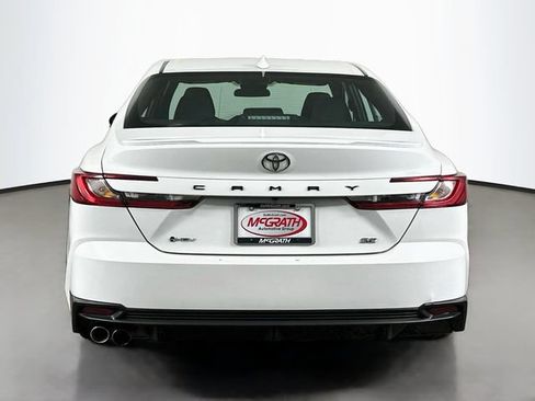 Used 2025 Toyota Camry SE FWD image 16