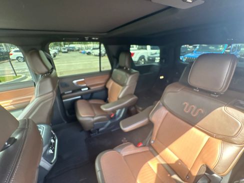 Used 2025 Ford Expedition King Ranch AWD/4WD image 20