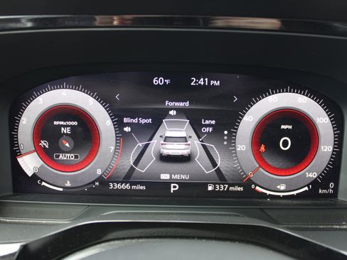 Certified 2023 Nissan Pathfinder Platinum AWD/4WD image 37