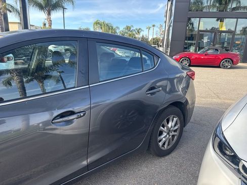 Used 2016 MAZDA MAZDA3 i Touring image 9