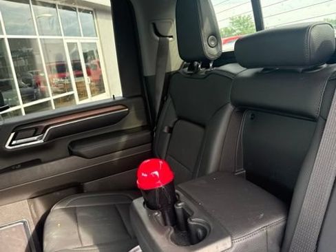 Used 2024 GMC Sierra 2500 Denali w/ Denali Reserve Package AWD/4WD image 24