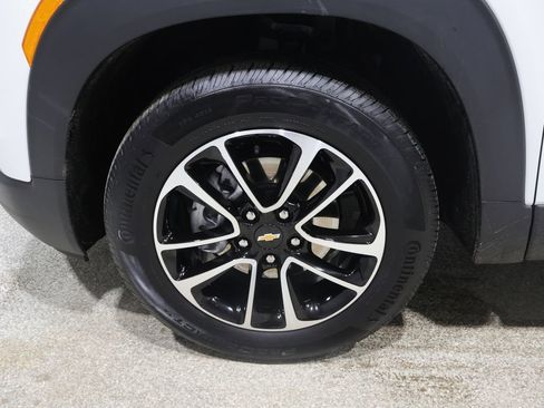 Used 2025 Chevrolet TrailBlazer LT image 8
