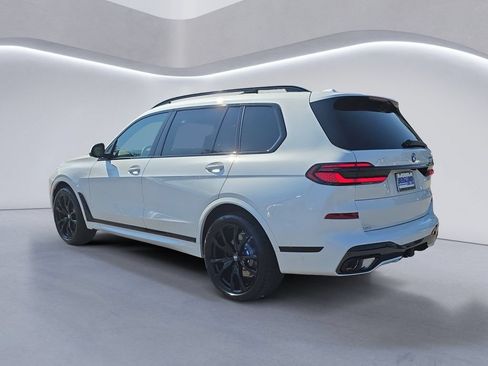 New 2027 BMW X7 xDrive40i w/ M Sport Package AWD/4WD image 5