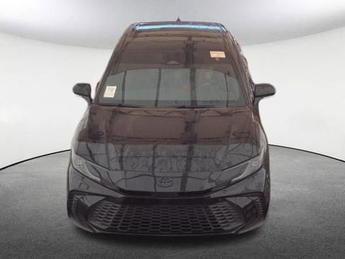 Used 2026 Toyota Camry SE FWD image 2