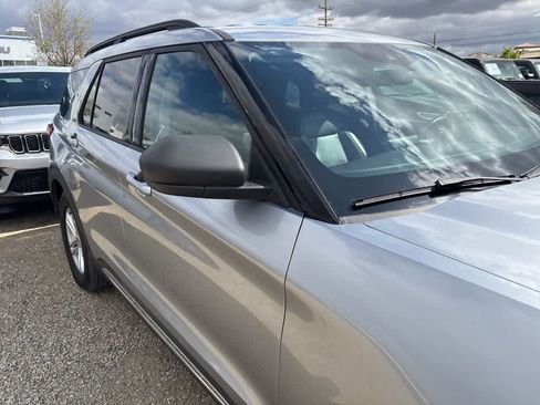 Used 2020 Ford Explorer XLT w/ Equipment Group 202A RWD image 5