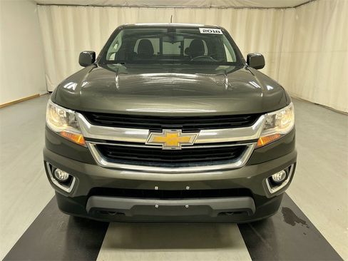 Used 2018 Chevrolet Colorado LT w/ LT Convenience Package image 3