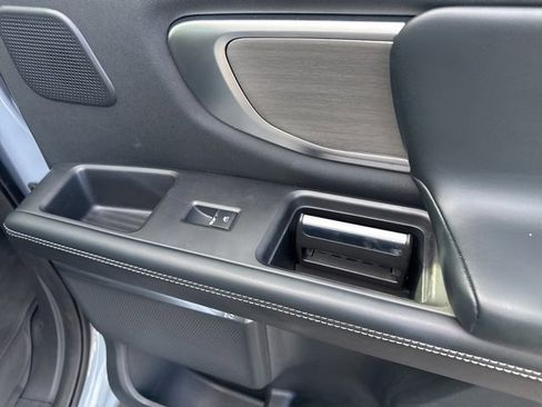 Used 2025 Ford Expedition Platinum w/ Driver's Package image 20