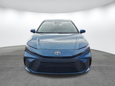 Used 2025 Toyota Camry LE image 2